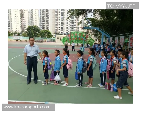 探索李丽的篮球人生之路与心路历程的深度对话 探索李丽的篮球人生之路与心路历程的深度对话