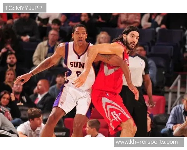 英超深度对话杨强探讨篮球人生与职业生涯的精彩瞬间 英超深度对话杨强探讨篮球人生与职业生涯的精彩瞬间