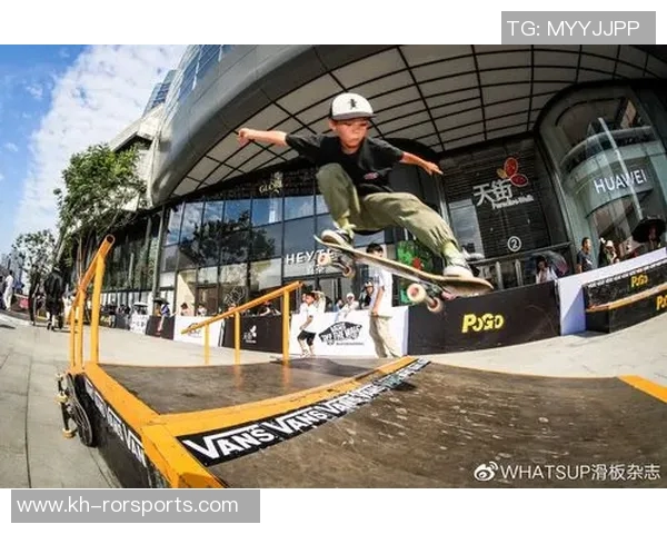 成都滑板队在运动世界街舞大赛中以88分领先全场展现实力与风采 成都滑板队在运动世界街舞大赛中以88分领先全场展现实力与风采