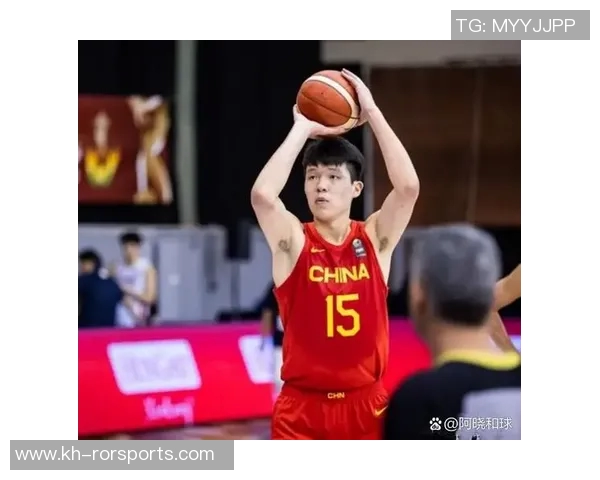 重庆篮球队在精英赛积分榜上以55分稳居第一展现强劲实力