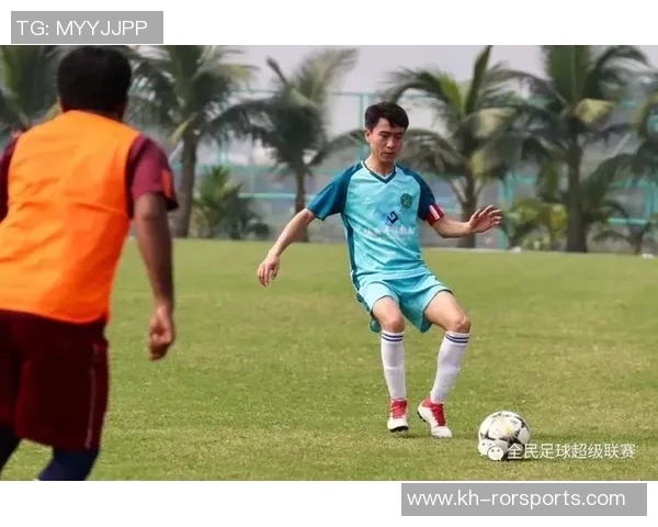 重庆足球队的辉煌征程与欧冠梦想的追逐纪实 重庆足球队的辉煌征程与欧冠梦想的追逐纪实